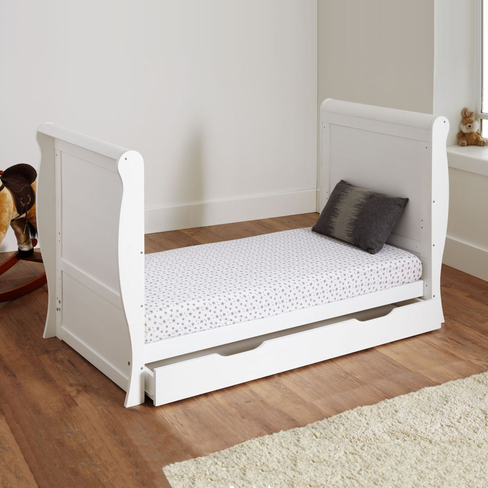 4baby sleigh cot bed